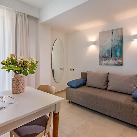 Minos Hotel