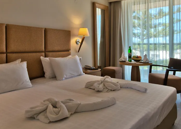 Minos 4* Rethymno (Crete)