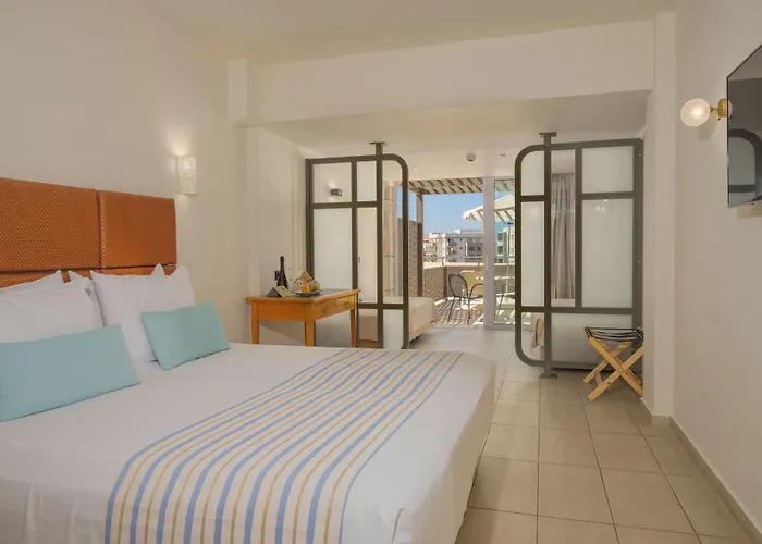 Minos 4* Rethymno (Crete)