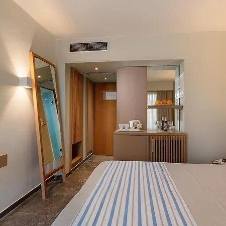 Hotel Minos
