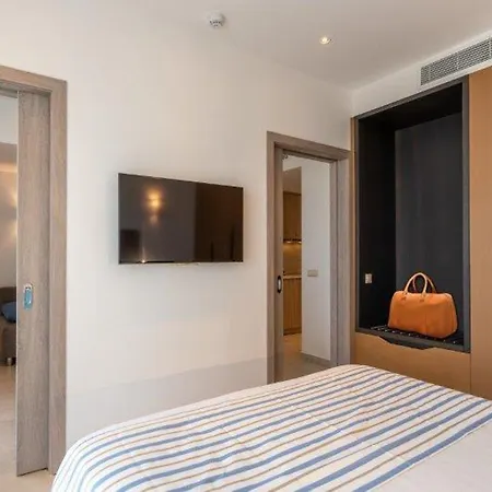 Hotel Minos
