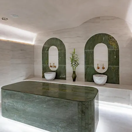 Minos Hotel