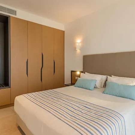 Minos Hotel 4*