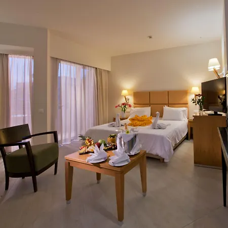 Hotel Minos 4*