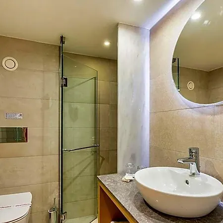 Minos Hotel