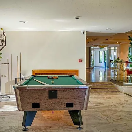 Minos Hotel