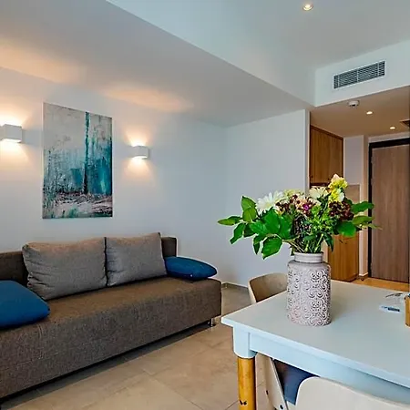 Minos Hotel 4*